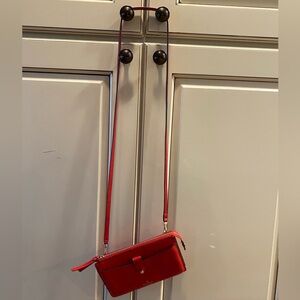 Kate Spde red crossbody bag in EUC